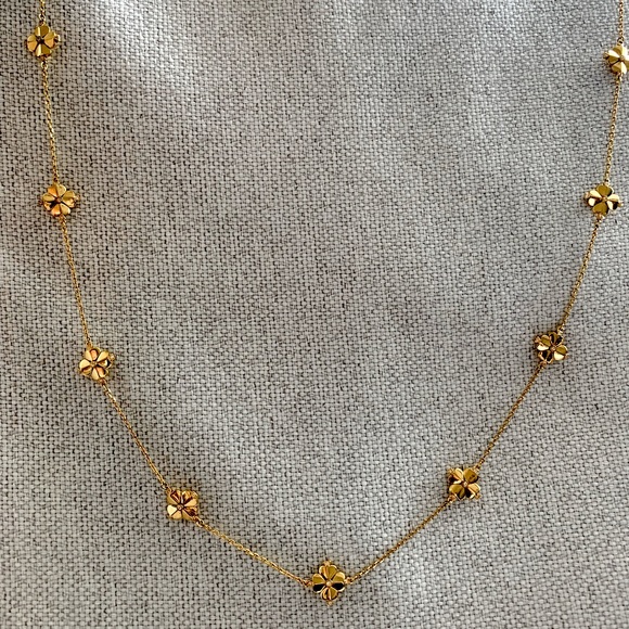 KATE SPADE Set In Stone Floral Pendant Necklace. - Picture 4 of 7